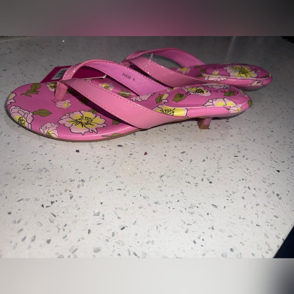 NWT Rampage Pink Floral Women's Sandals SIZE 9 - Picture 2 of 11